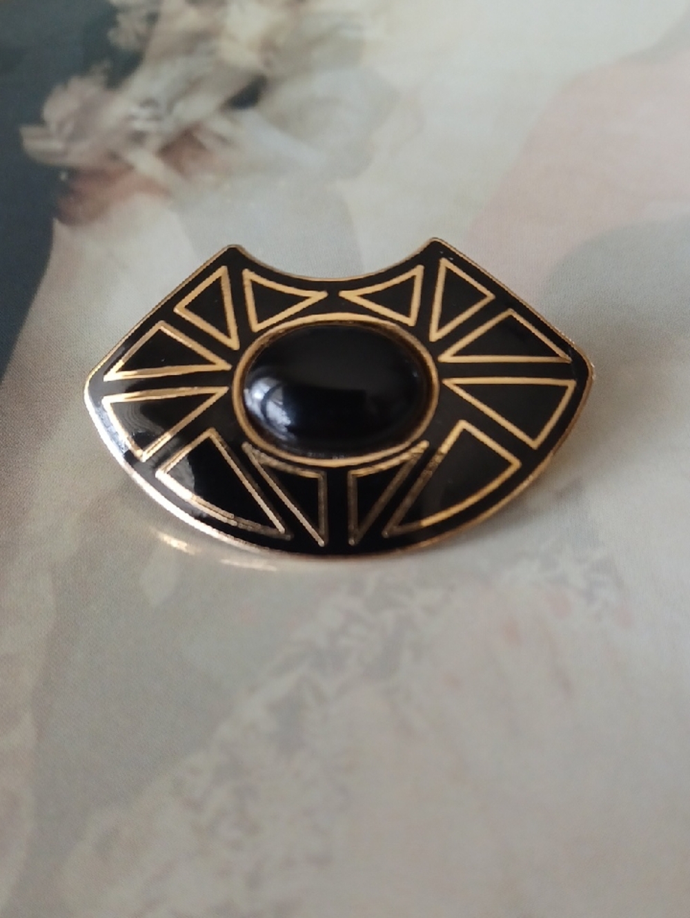 Vintage Mona So Art Deco Revival Brooch 🖤💫